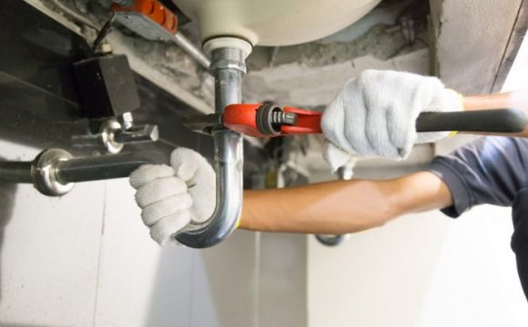 4 Common Misconceptions About Plumbers
